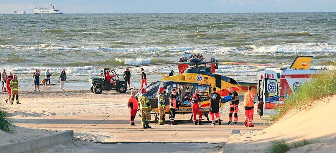 Helikopter LPR lądował do dziecka, a fala wysoka Helikopter LPR lądował do dziecka, a fala wysoka