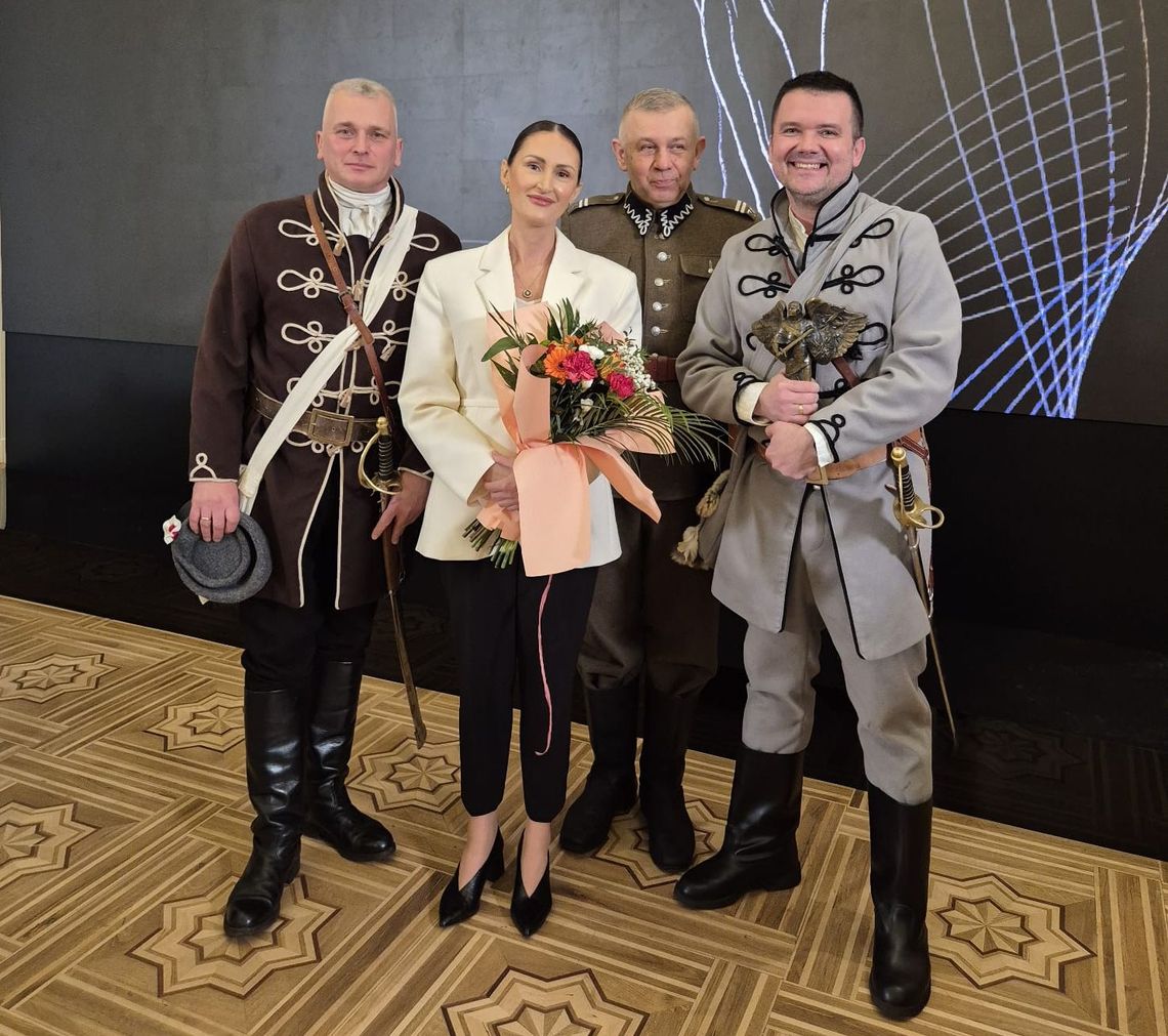 Historyczny sukces! Klub "Szlakiem Narbutta" z prestiżową nagrodą "Semper Fidelis" Historyczny sukces! Klub "Szlakiem Narbutta" z prestiżową nagrodą "Semper Fidelis"