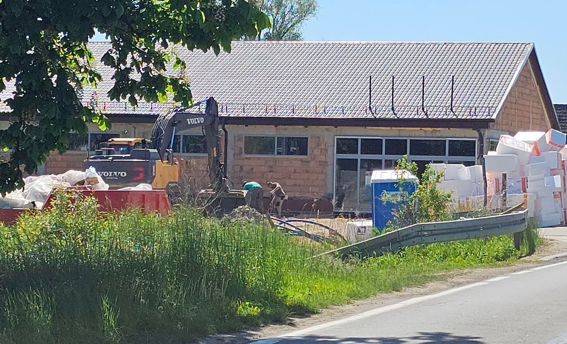 Inwestycja Dino na finiszu. Czy zakupy w nowym sklepie zrobimy jeszcze tego lata Inwestycja Dino na finiszu. Czy zakupy w nowym sklepie zrobimy jeszcze tego lata