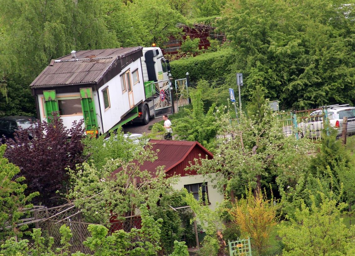 Jak postawić sobie altankę na działce