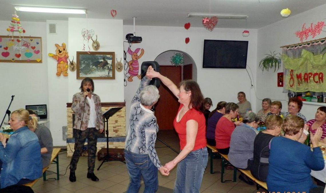 Jak świętowały panie - fotorelacja Jak świętowały panie - fotorelacja