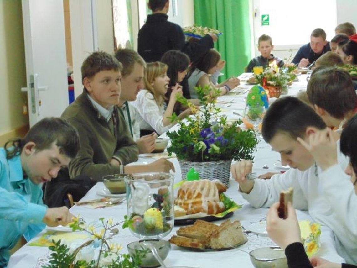 Jak świętowano w Zespole Szkół w Nowym Czarnowie