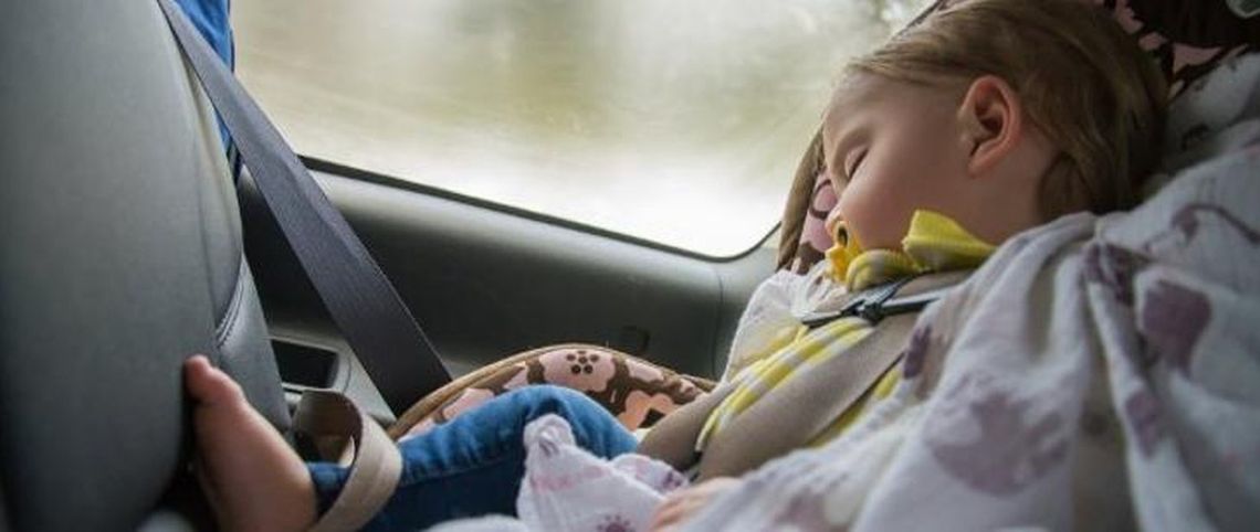 Oto tłumaczenia bezmyślnych kobiet, które pozostawiały dzieci w rozgrzanych autach.