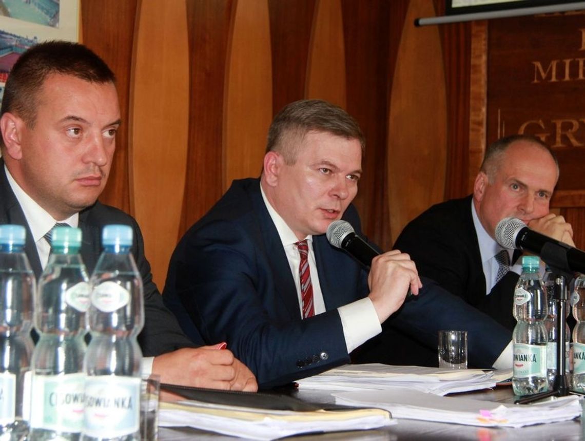 Jak u Hitchcocka - najpierw trzęsienie ziemi Jak u Hitchcocka - najpierw trzęsienie ziemi