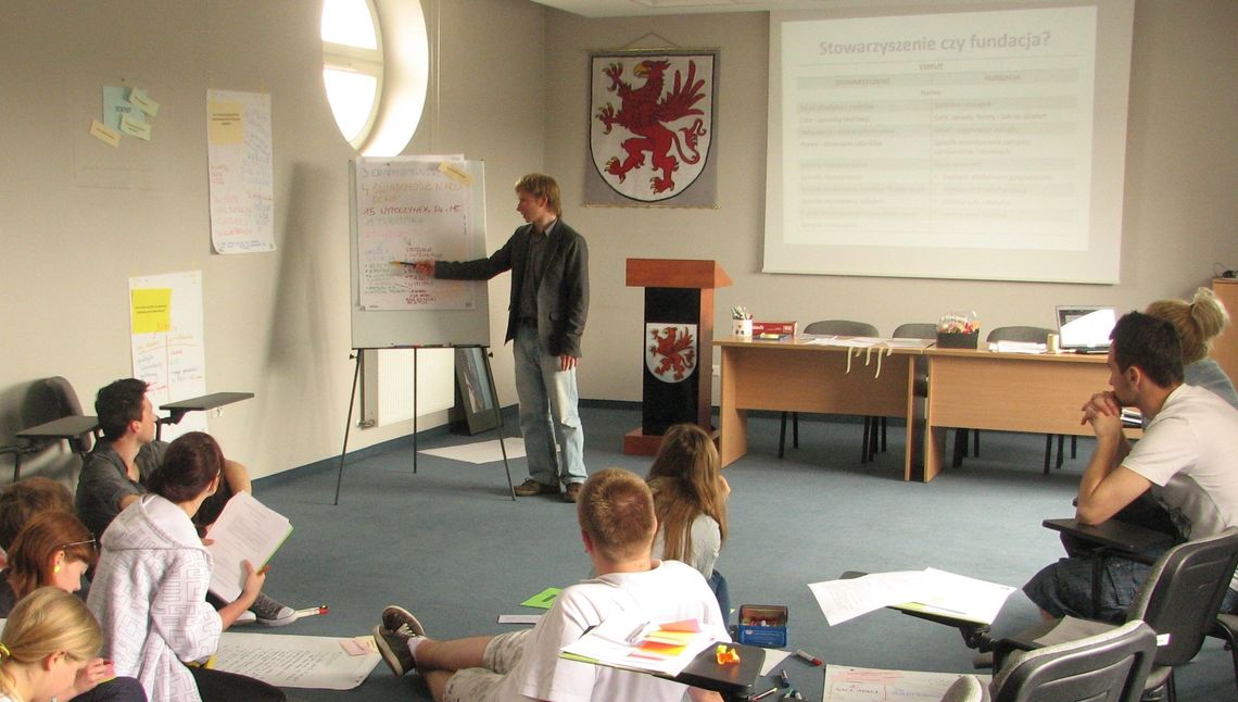 Jako eksperci Łukasz Kamiński i Jan Wójcik Jako eksperci Łukasz Kamiński i Jan Wójcik