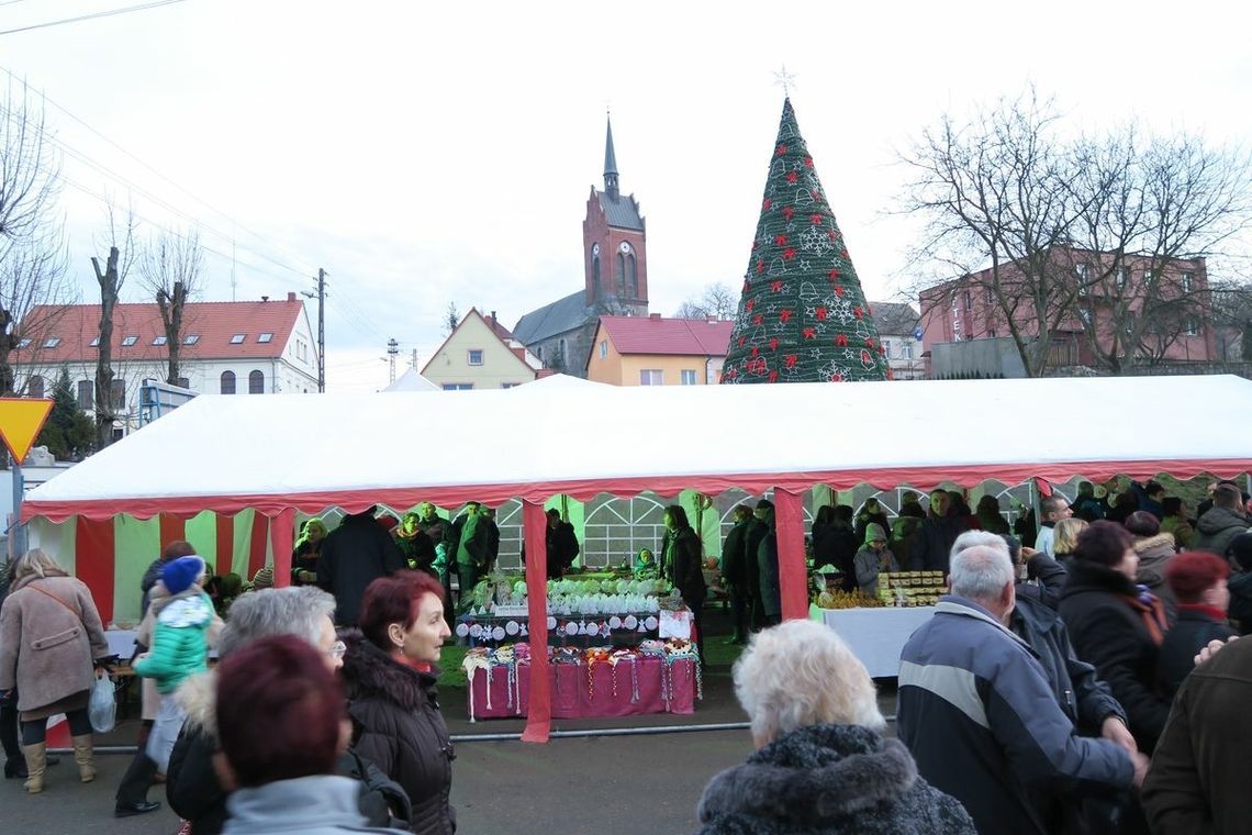 Jarmark bożonarodzeniowy i wigilia w jeden dzień