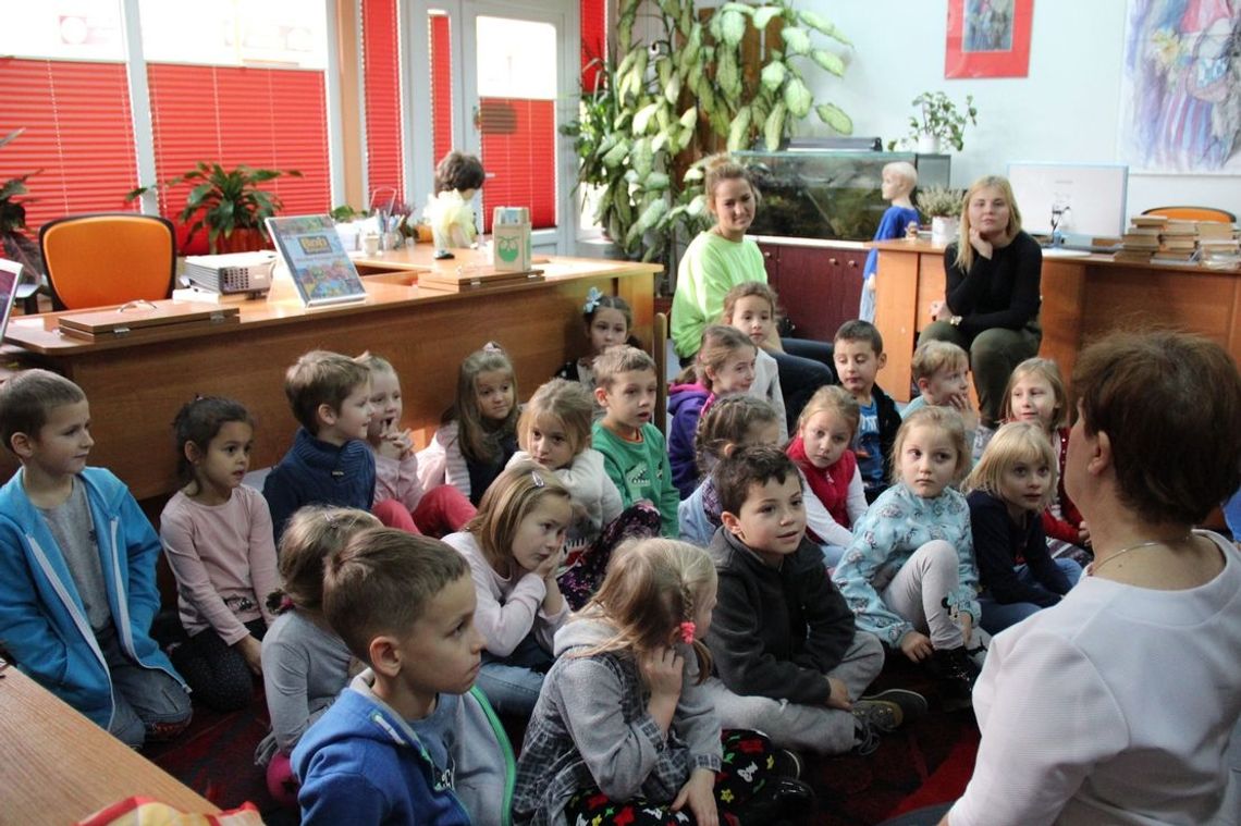 Jaskółki w baśniowym królestwie na Górnym Tarasie Jaskółki w baśniowym królestwie na Górnym Tarasie