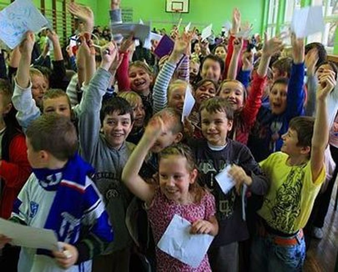 Jedni w poniedziałek idą do szkoły, a inni mają jeszcze wolne