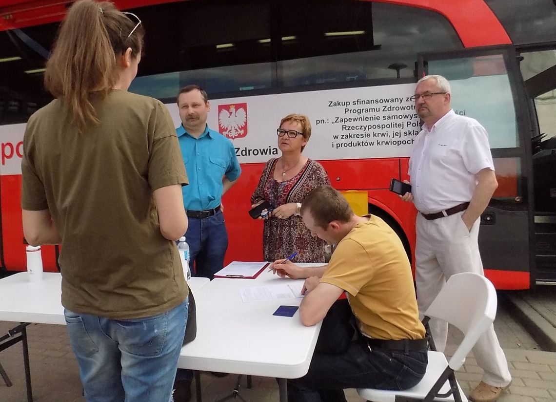 Jest dumny z podjętej decyzji Jest dumny z podjętej decyzji