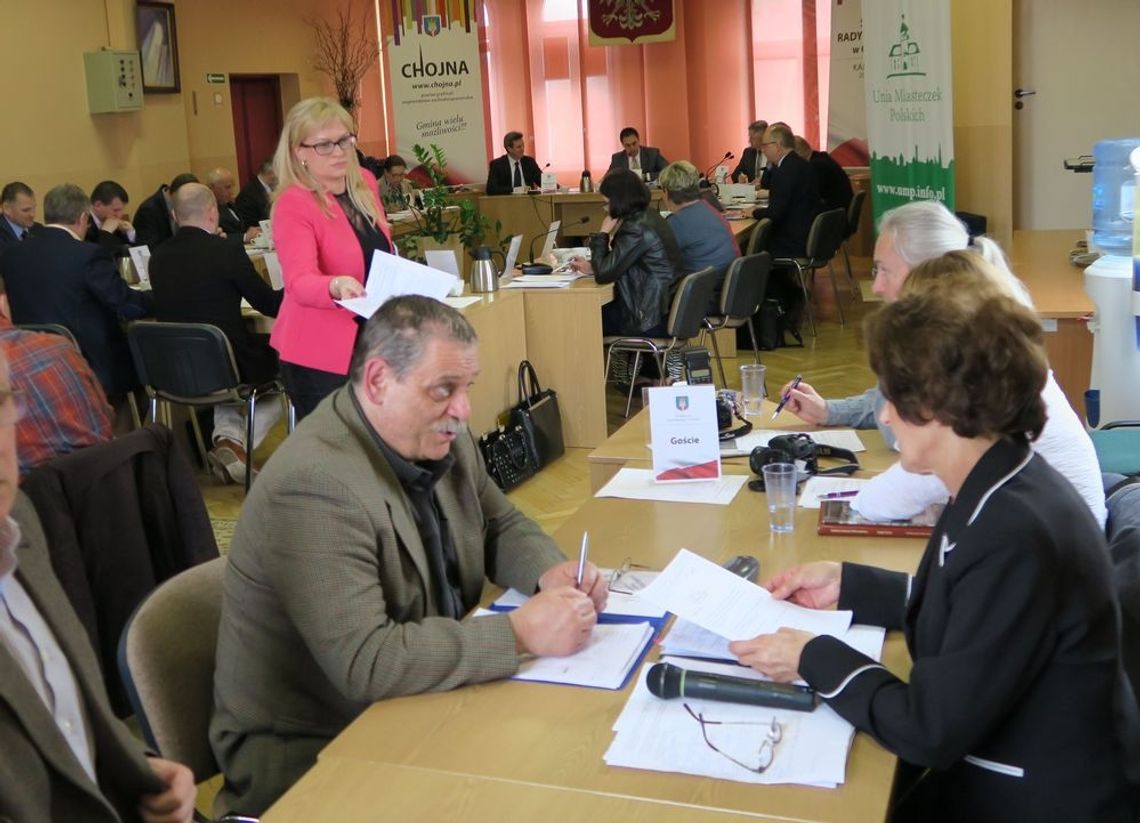Jeszcze w tym miesiacu zbiorą się radni w Chojnie Jeszcze w tym miesiacu zbiorą się radni w Chojnie