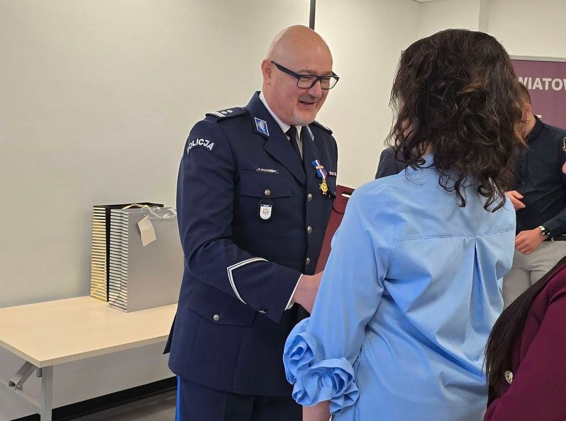 Kadrowe zmiany w powiatowej policji. Seria pożegnań z mundurem