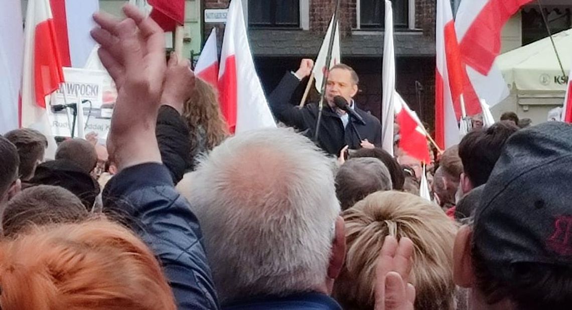 Kandydaci ostro wzięli się do pracy w drugiej turze. Jest "na żyletki"