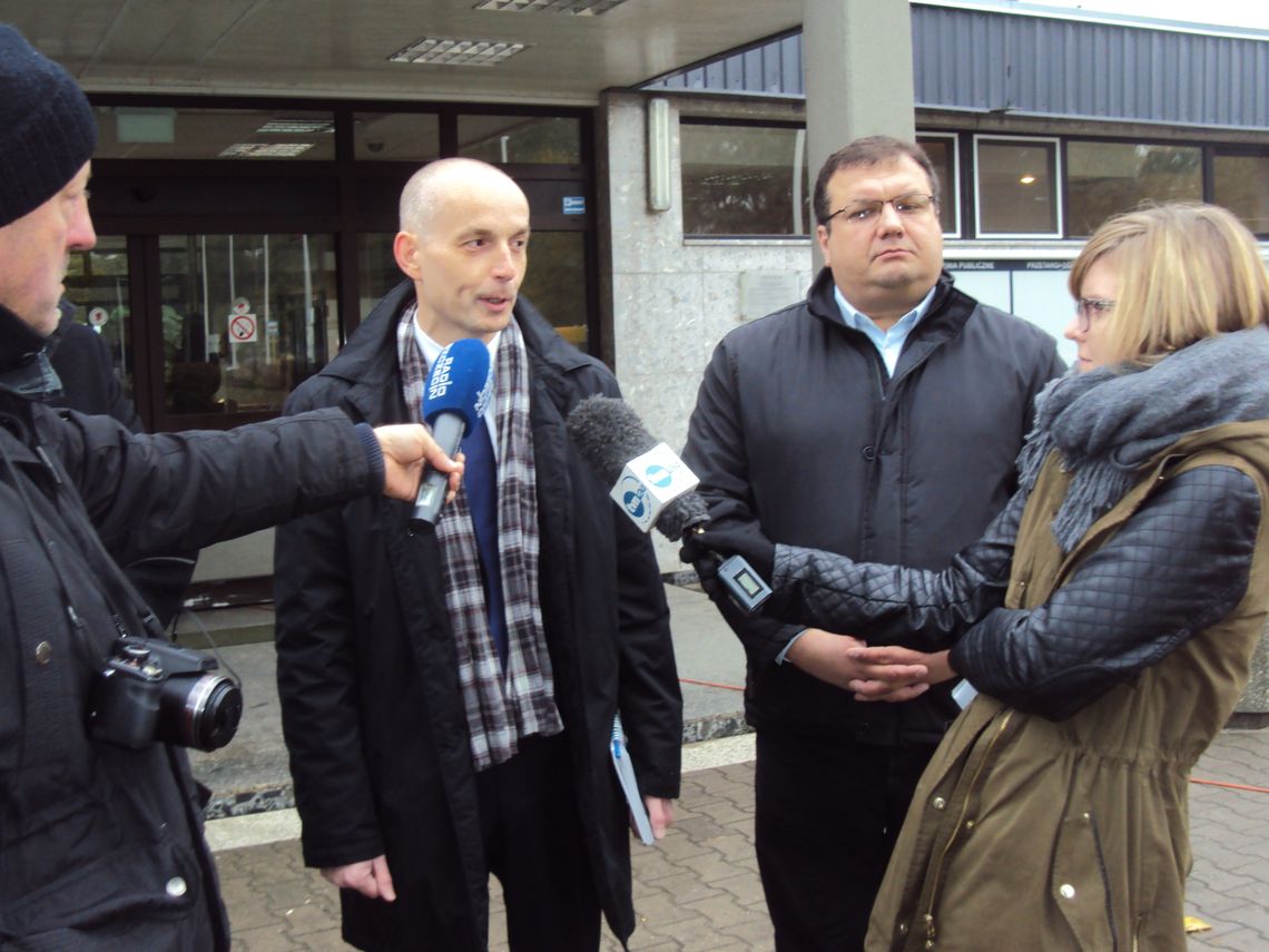 Kandydaci PiS protestowali pod elektrownią Kandydaci PiS protestowali pod elektrownią