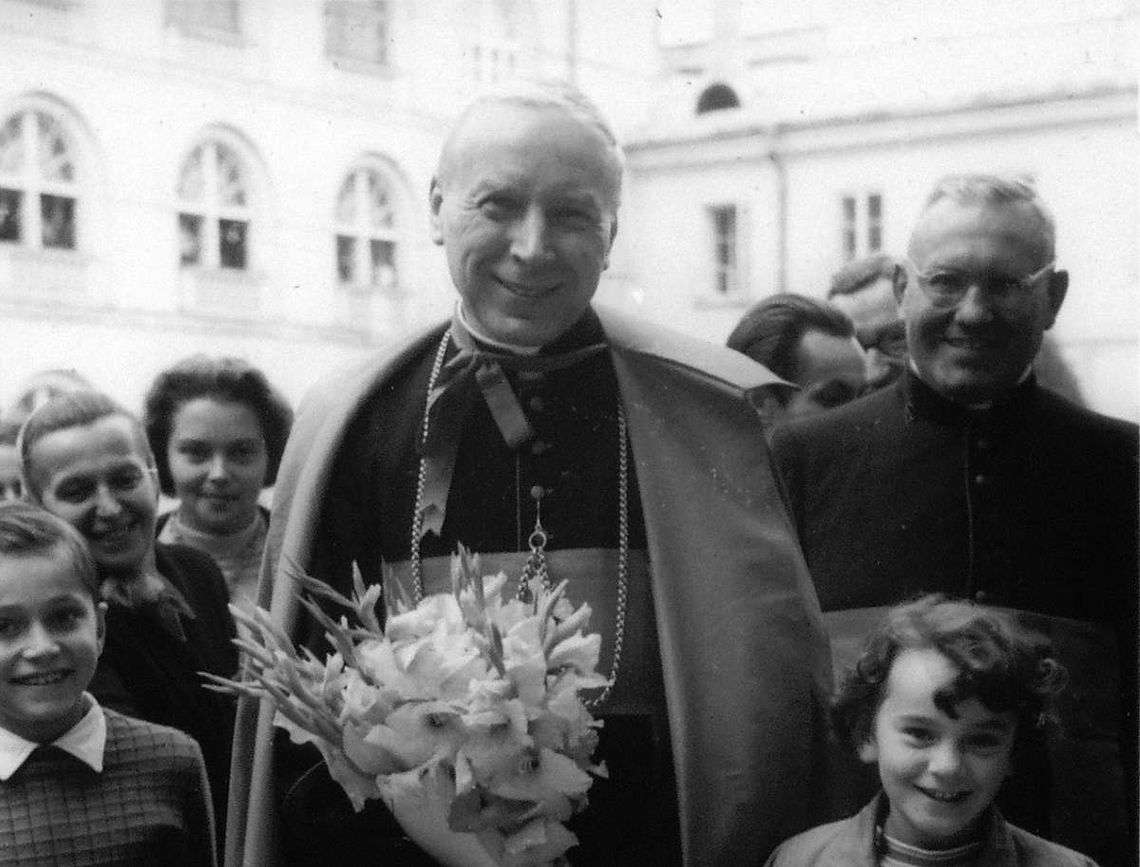 Kardynał Stefan Wyszyński i matka Róża Czacka wyniesieni na ołtarze