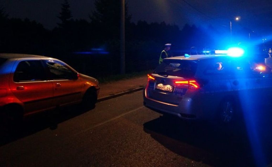 Kierował samochodem, a sąd zabrał mu wcześniej uprawnienia. Teraz może trafić do więzienia Kierował samochodem, a sąd zabrał mu wcześniej uprawnienia. Teraz może trafić do więzienia