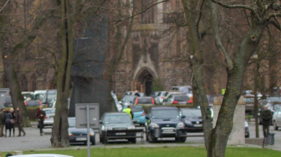 Kierowca citroena zagapił się i… Kierowca citroena zagapił się i…