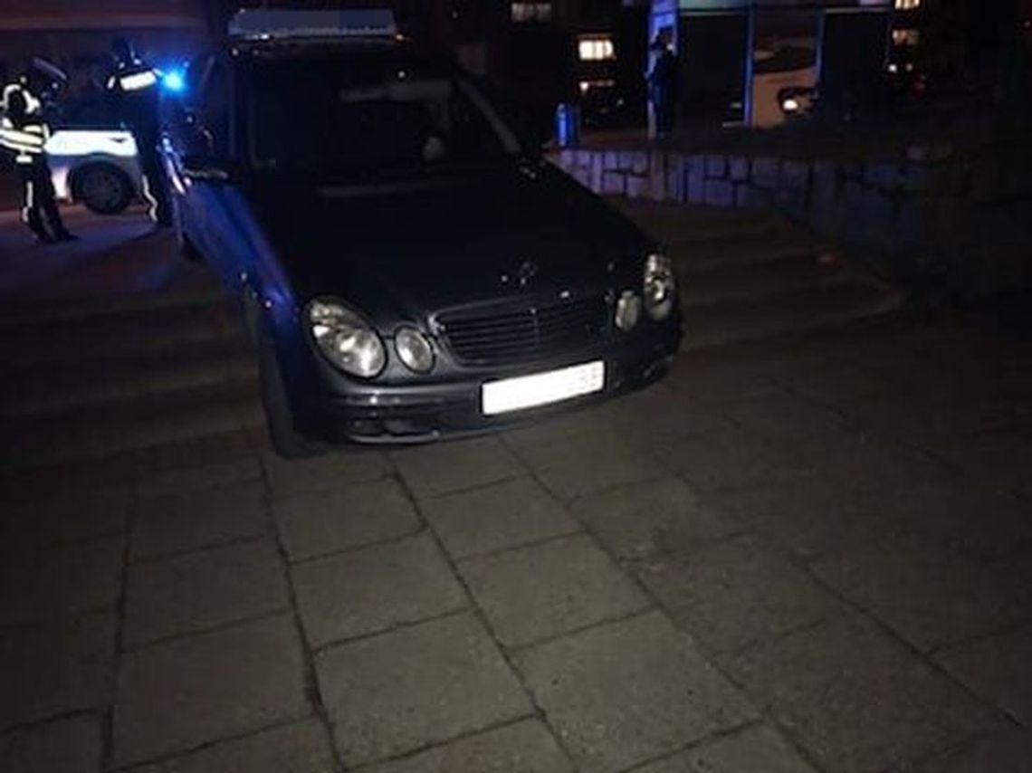 Kierowca taxi jechał pod wpływem narkotyków. Miał cofnięty drogomierz