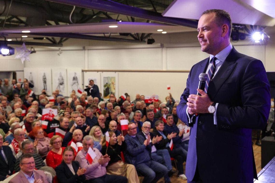 Karol Nawrocki chwalił Tadeusza Batyra i odwrotnie - dziwna autopromocja Karol Nawrocki chwalił Tadeusza Batyra i odwrotnie - dziwna autopromocja