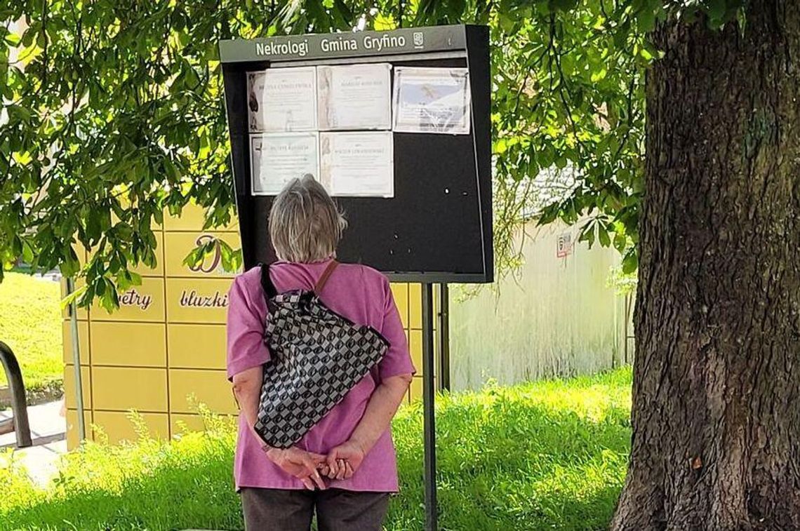 Pogrzeb to zarówno łza żalu, jak i promień nadziei na wieczność Pogrzeb to zarówno łza żalu, jak i promień nadziei na wieczność