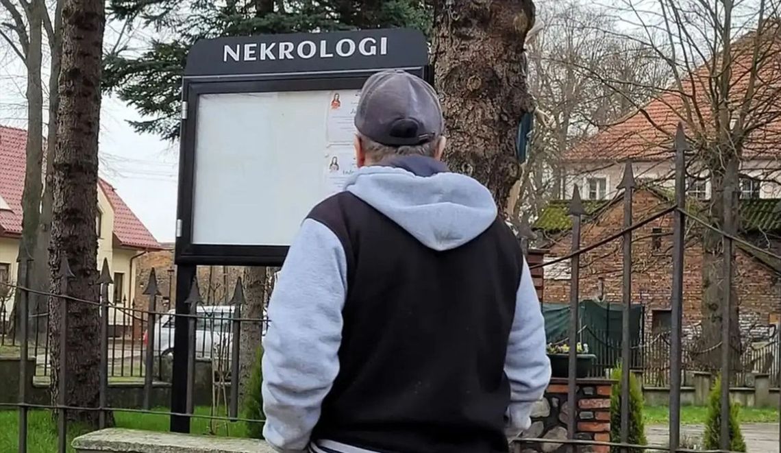 Klepsydra jest symbolem przemijania, które wpisane jest w każdą ludzką historię Klepsydra jest symbolem przemijania, które wpisane jest w każdą ludzką historię