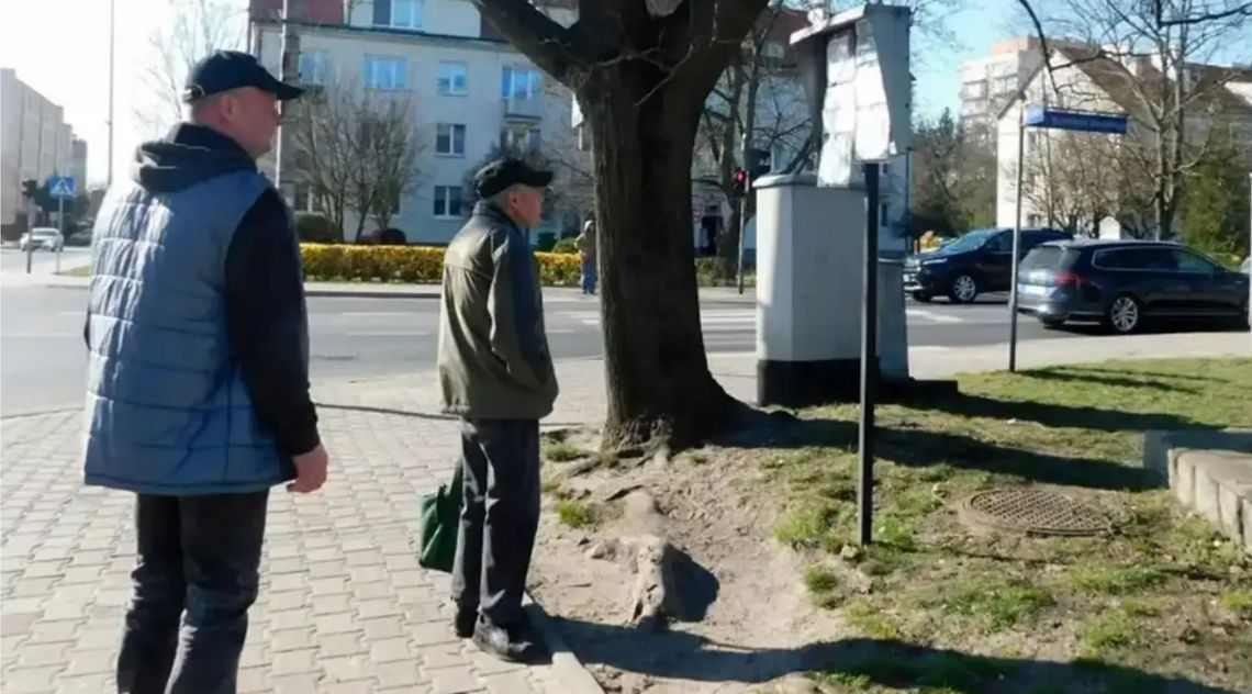 Klepsydra to metafora upływającego czasu i jego niepowtarzalności Klepsydra to metafora upływającego czasu i jego niepowtarzalności