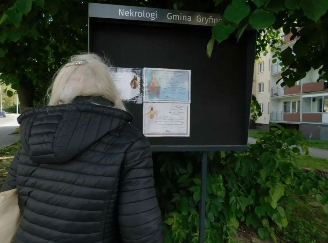 Klepsydra to niemy świadek historii, która dobiegła końca