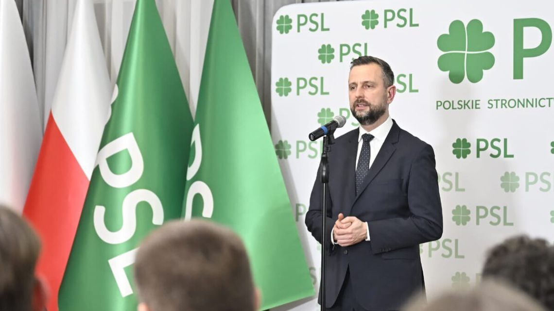 Sejmowy pat: Koalicja i opozycja idą łeb w łeb. Wielki powrót PSL, a KO umacnia lidera