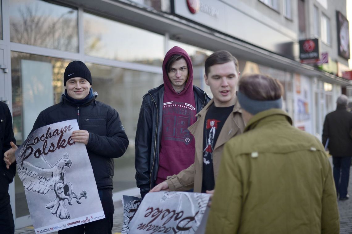 Kocham Polskę. Chcą przypomnieć i podziękować Kocham Polskę. Chcą przypomnieć i podziękować