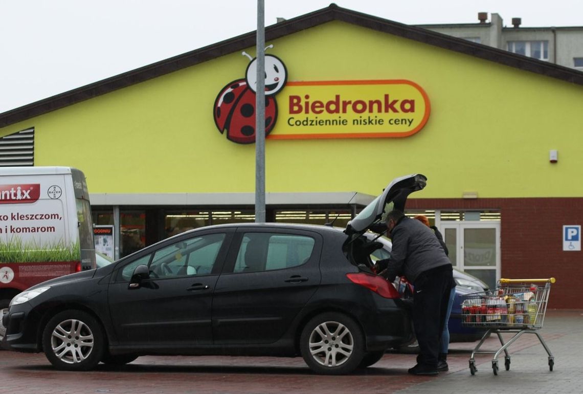 Kolejki i zmiany w Biedronce Kolejki i zmiany w Biedronce