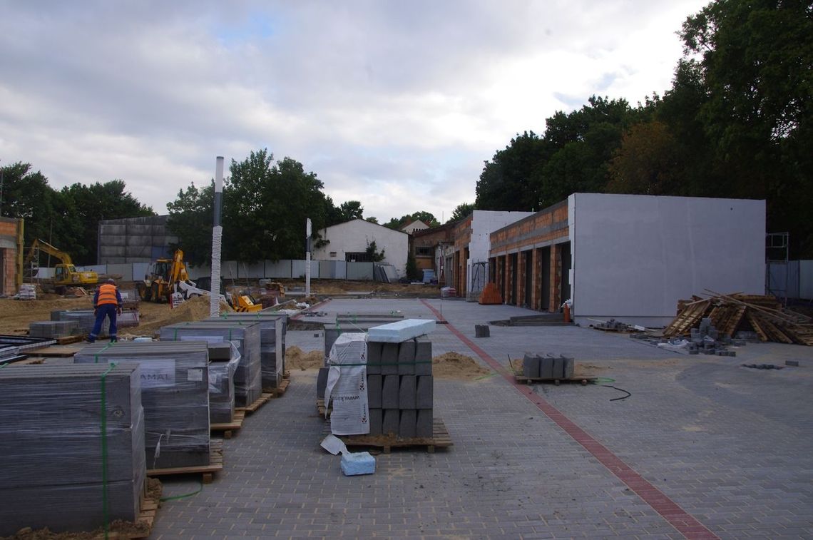 Komenda rośnie jak na drożdżach Komenda rośnie jak na drożdżach