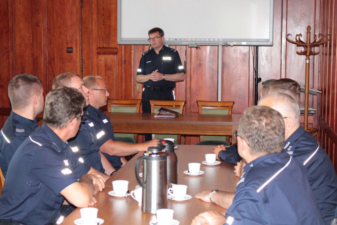 Komendant nagrodził też naszych policjantów Komendant nagrodził też naszych policjantów