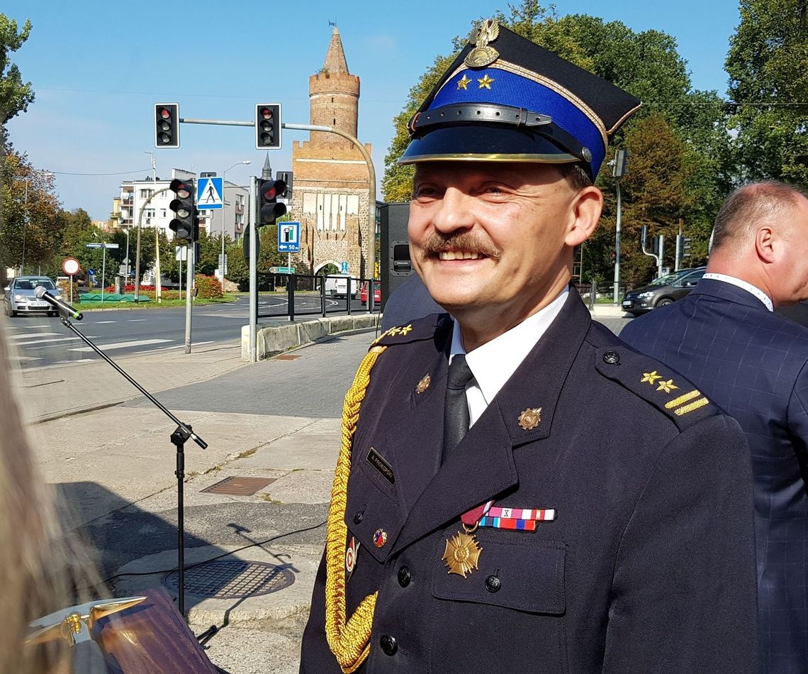 Komendant powiatowy straży Andrzej Prokopski przechodzi dziś na emeryturę
