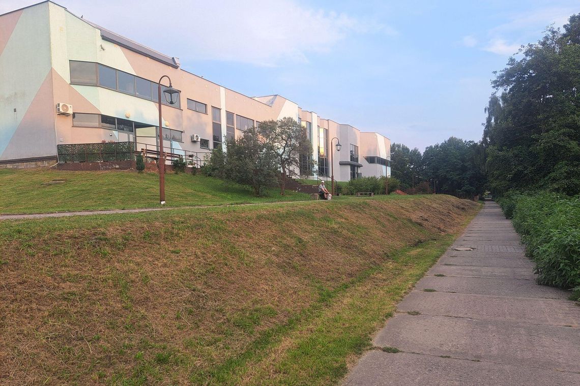 Komentarz "skosił" trawę pod Laguną. Jak sekcja opinii w Gryfinie zastępuje urzędowe wnioski