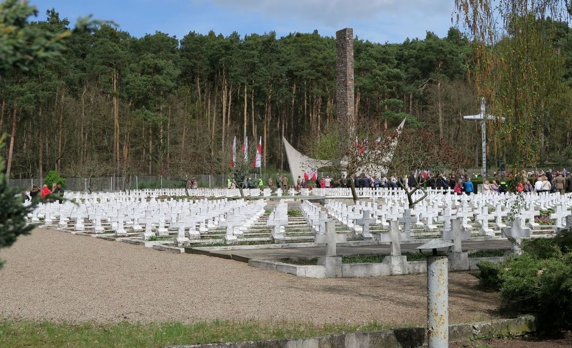 Kontrowersyjny pomysł imprezy na cmentarzu wojennym