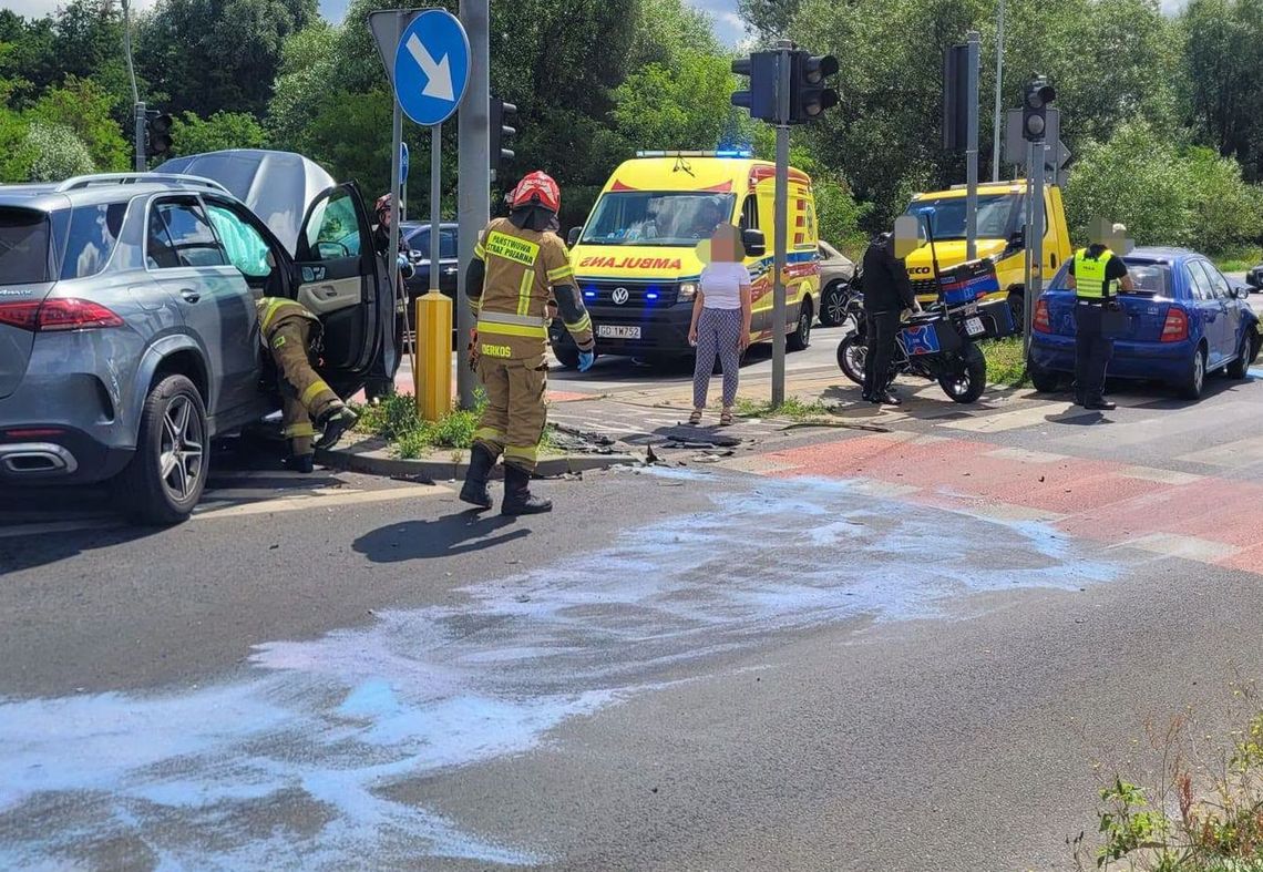 KP PSP Gryfino podsumowuje akcje OSP i PSP: Groźne plamy na drodze, ogień i pomoc pogotowiu KP PSP Gryfino podsumowuje akcje OSP i PSP: Groźne plamy na drodze, ogień i pomoc pogotowiu