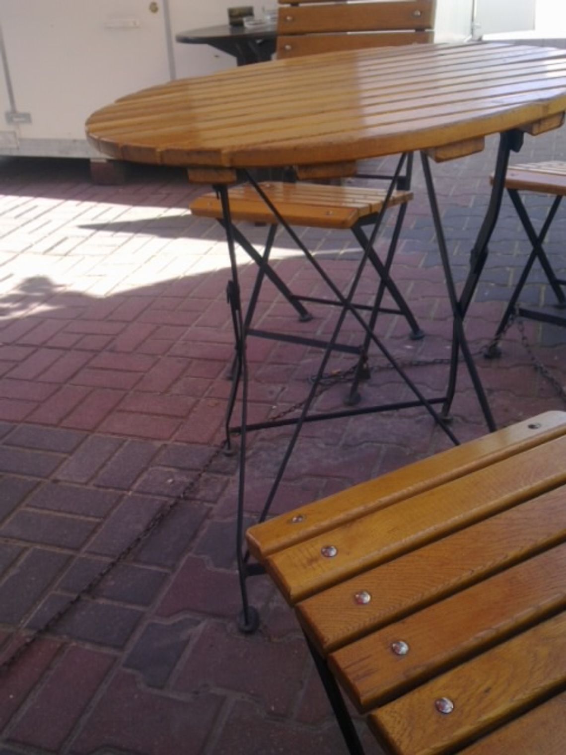 Kradną nawet stoły Kradną nawet stoły