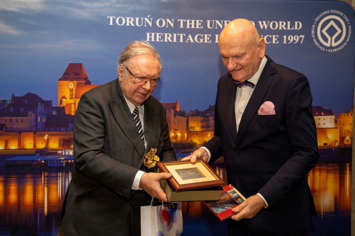 Złota Żaba się mu po prostu należała