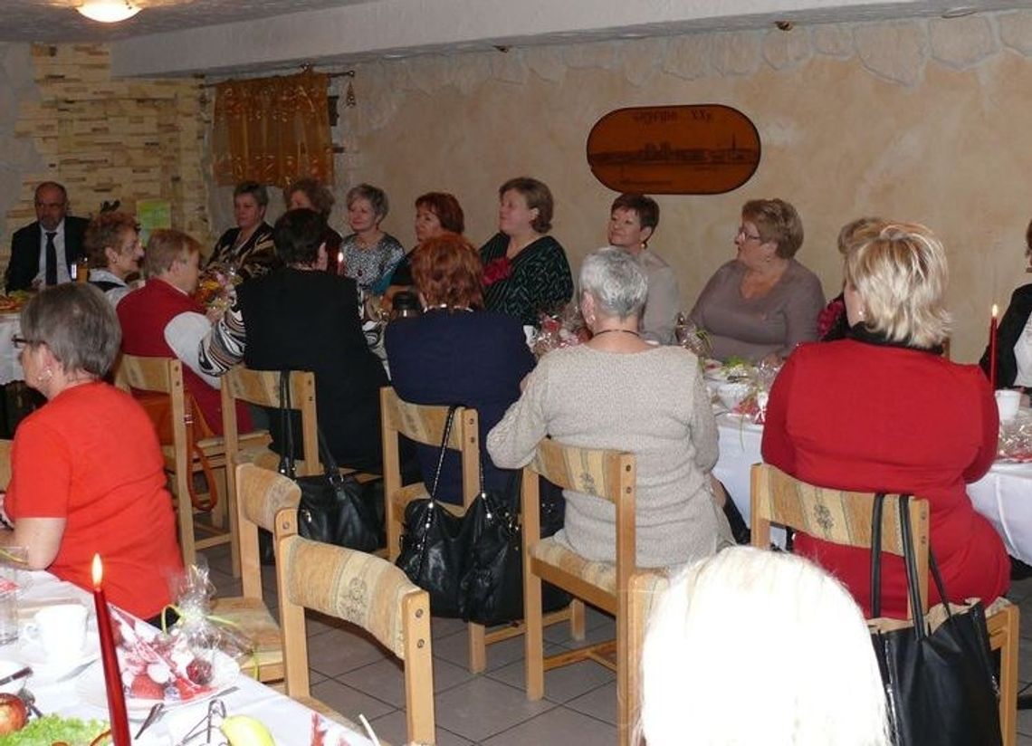 Ksiądz Jan Mazur w Klubie Nauczyciela