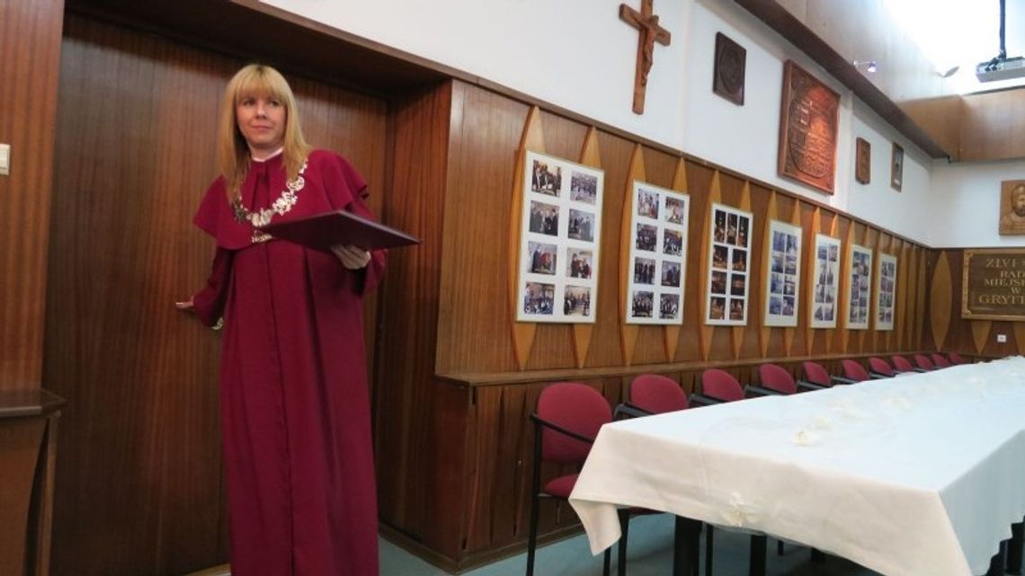 Kto może w UMiG udzielać ślubu? Czy ślub udzielony przez sekretarz będzie ważny Kto może w UMiG udzielać ślubu? Czy ślub udzielony przez sekretarz będzie ważny