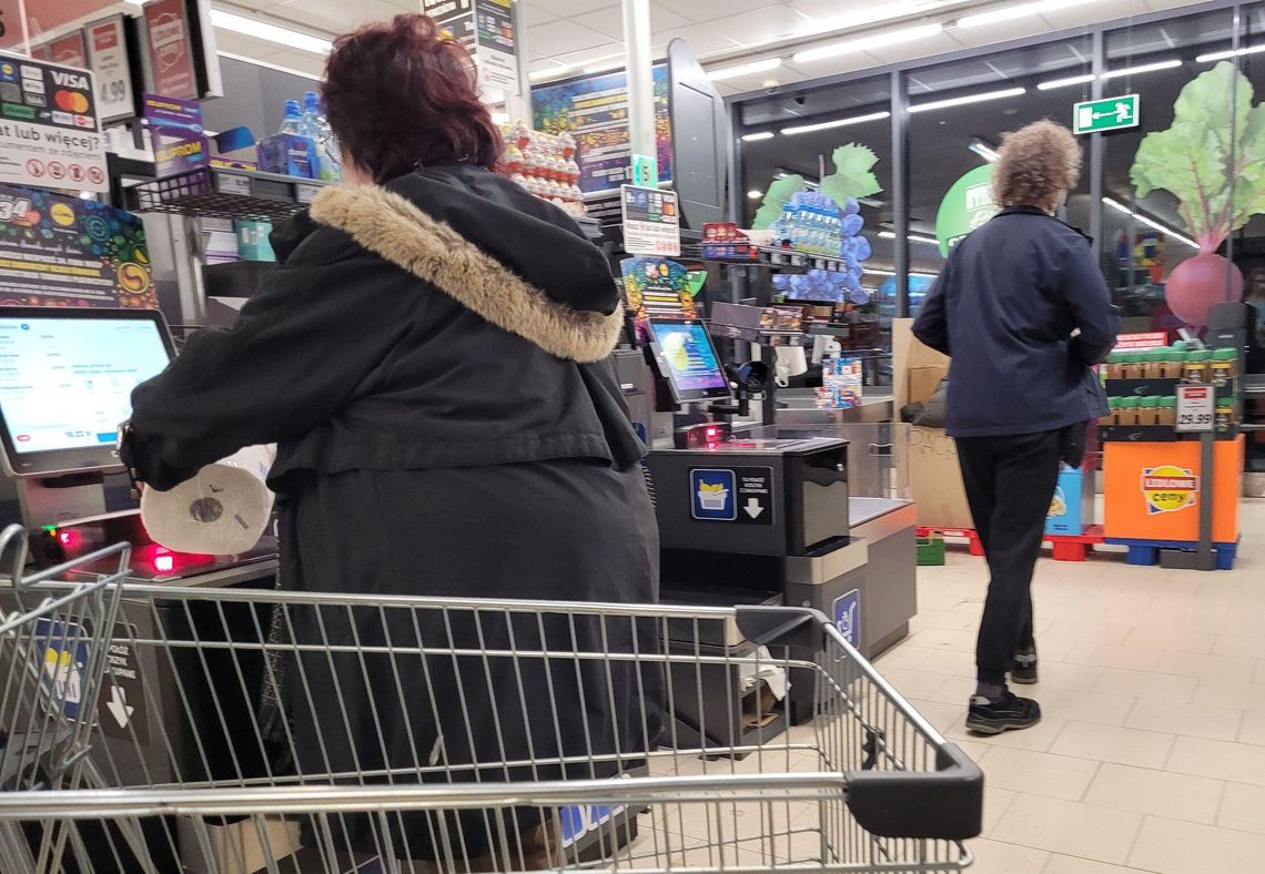 Kto najczęściej i najrzadziej sięga po kartę lub BLIK-a Kto najczęściej i najrzadziej sięga po kartę lub BLIK-a