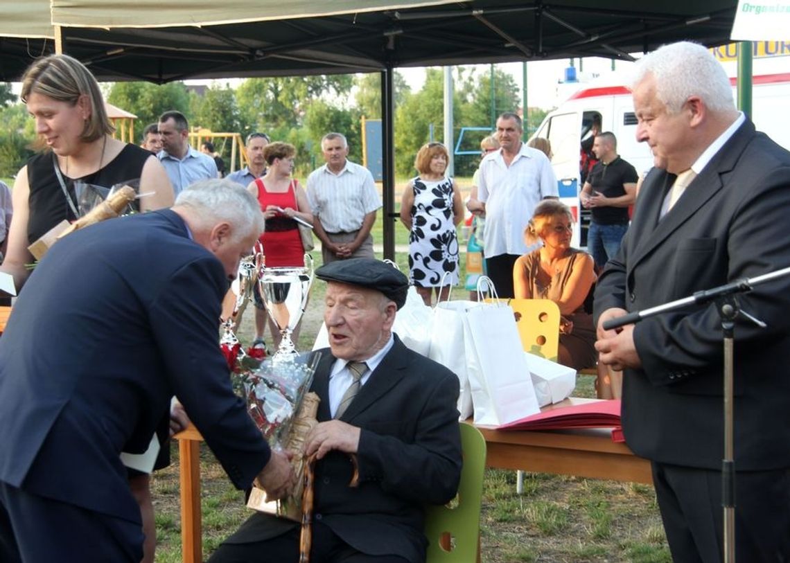 Kto się zasłużył