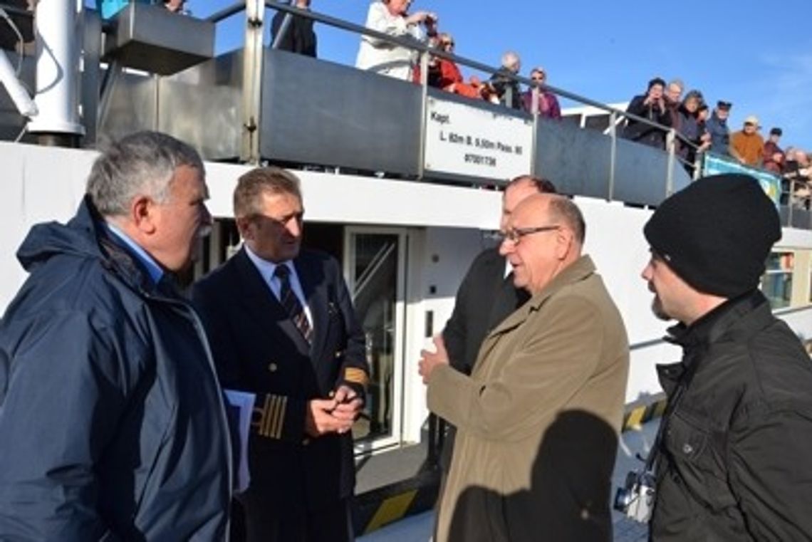 Kto zawinie do nabrzeża Kto zawinie do nabrzeża