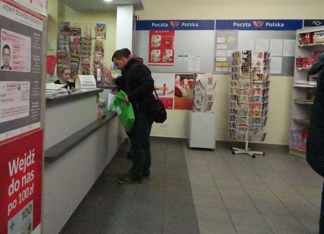 Kupujesz w internecie, a odbierasz na poczcie Kupujesz w internecie, a odbierasz na poczcie