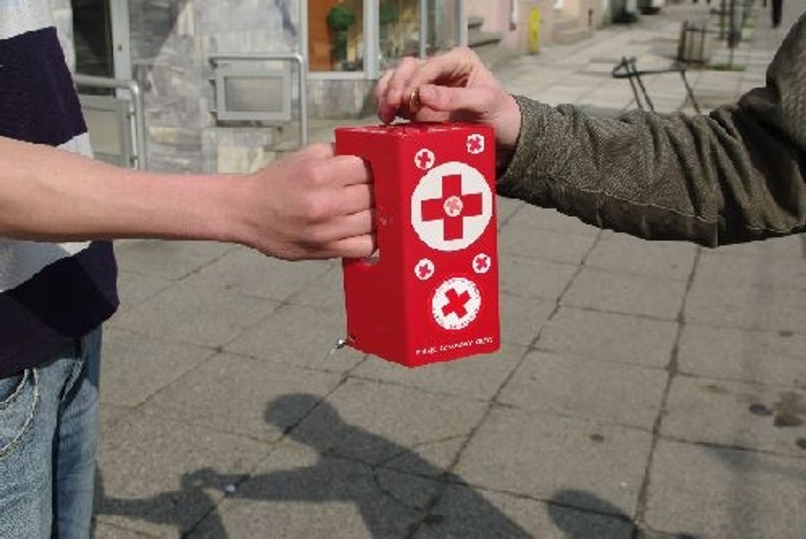 Kwesta uliczna PCK: Ochrona i promocja zdrowia – pierwsza pomoc Kwesta uliczna PCK: Ochrona i promocja zdrowia – pierwsza pomoc