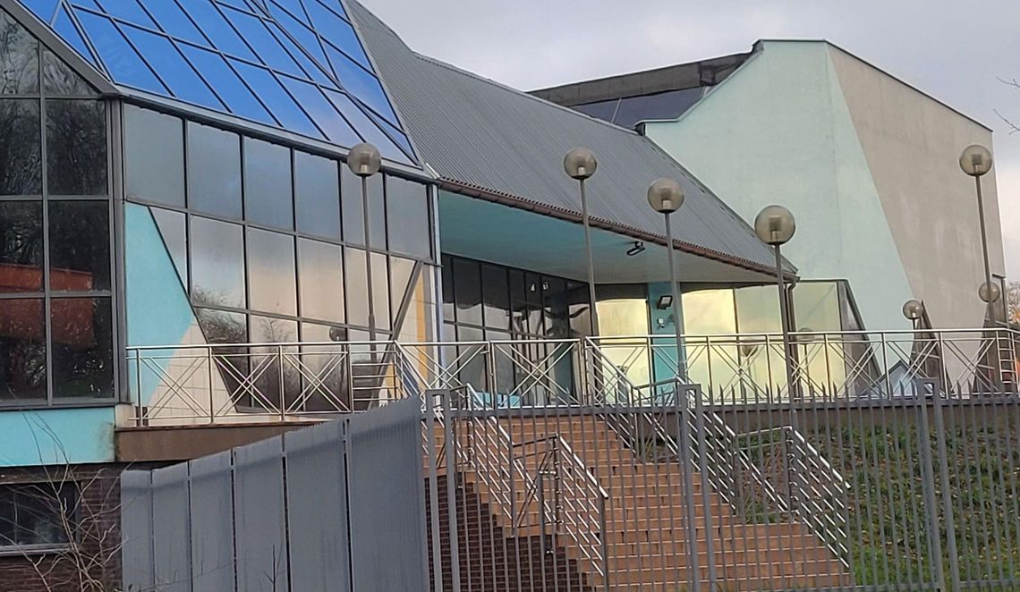 Laguna walczy z konkurencją i kałowymi bakteriami