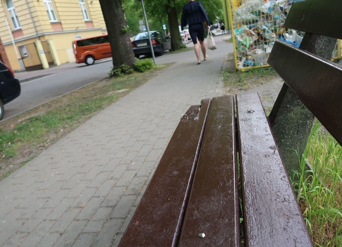 Ledwo pod UMiG pomalowane, już zdewastowane