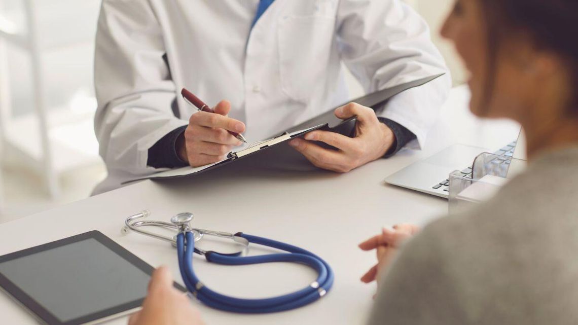 Lekarze nie wyjeżdżają już z Polski. Sytuacja społeczno-polityczna ma duże znaczenie