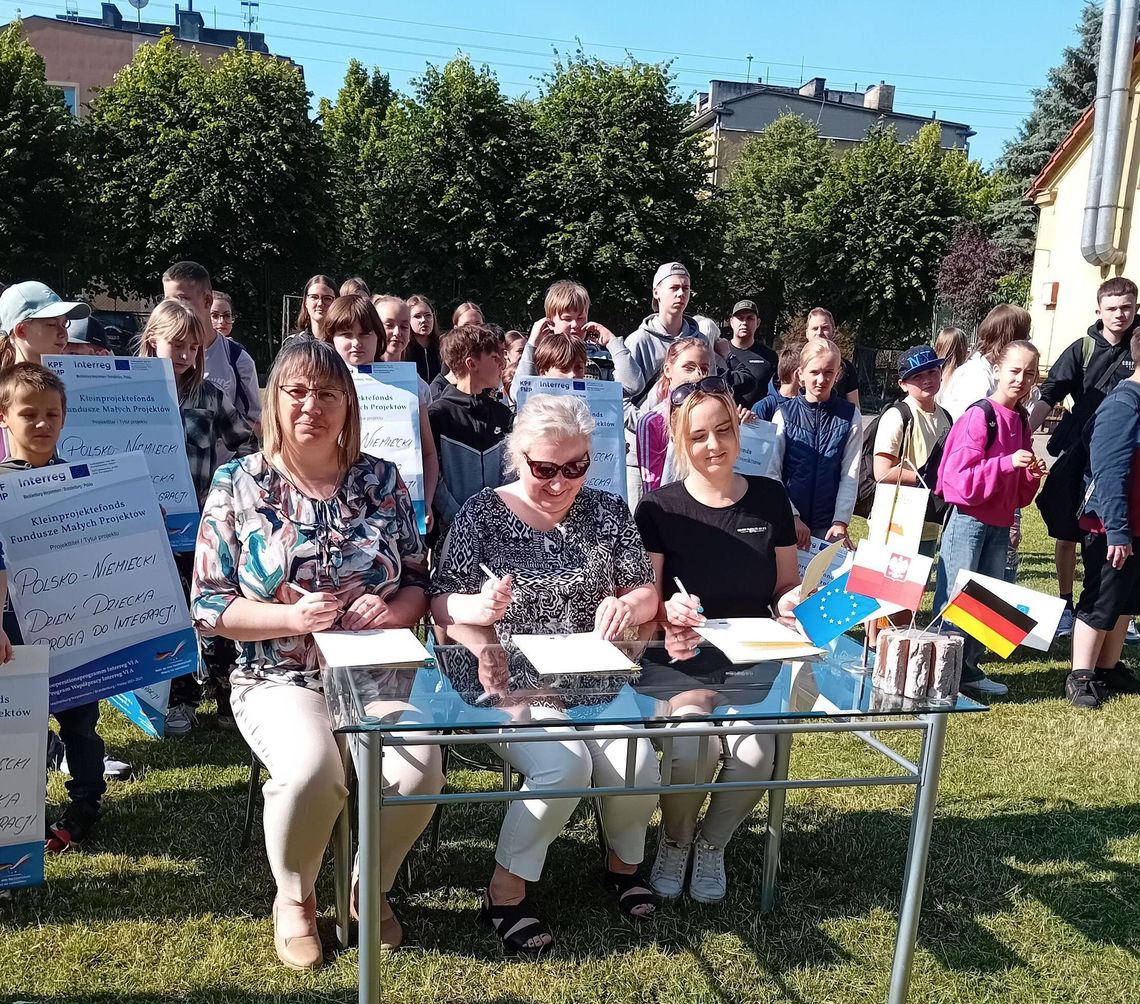 Lekcja historii przez zabawę. Polskie i niemieckie dzieci zintegrują się w Cedyni dzięki Interreg Lekcja historii przez zabawę. Polskie i niemieckie dzieci zintegrują się w Cedyni dzięki Interreg