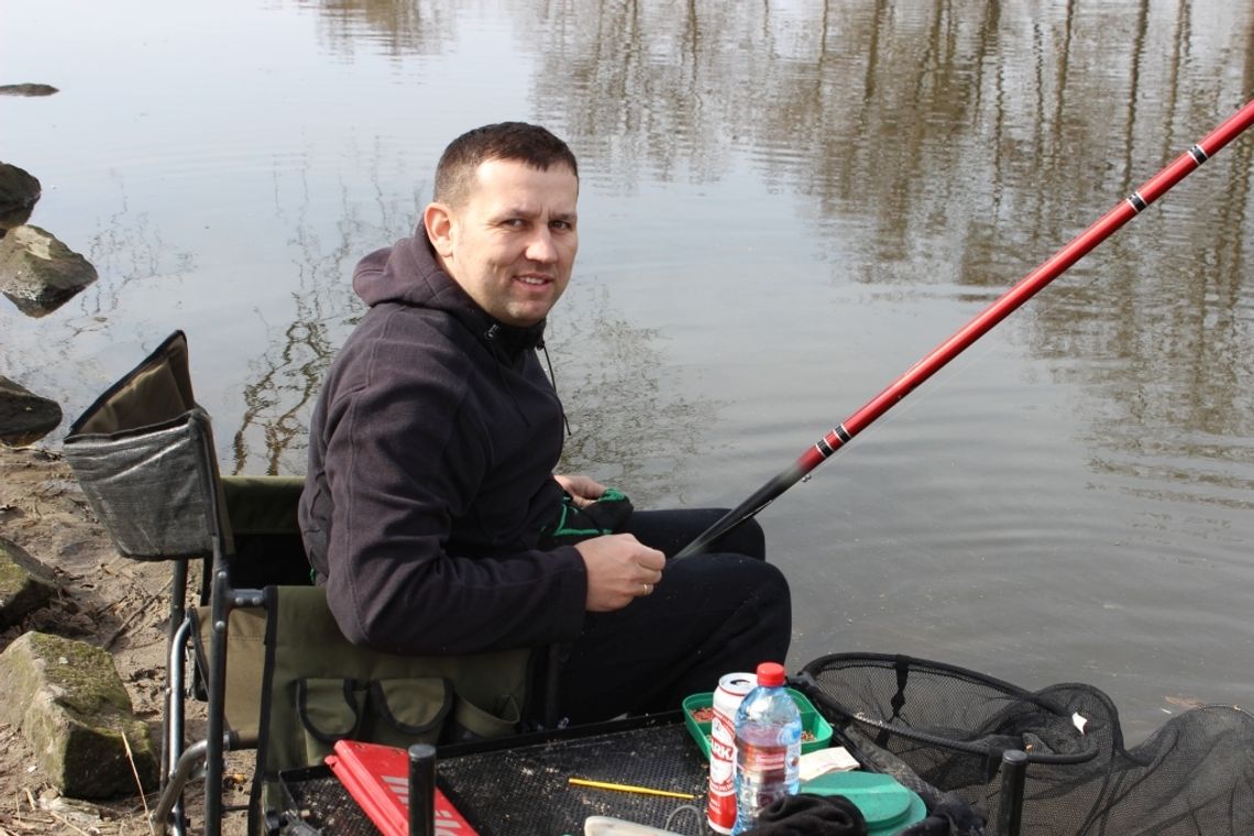 Łowili batem na Ciepłym Kanale Łowili batem na Ciepłym Kanale