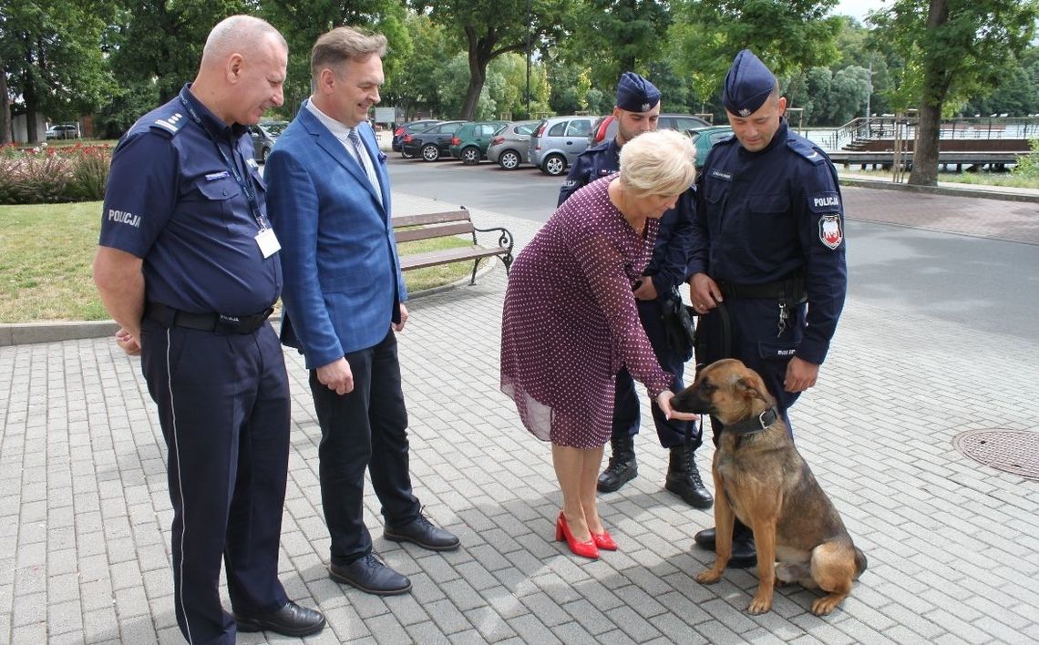 Magister nowym funkcjonariuszem